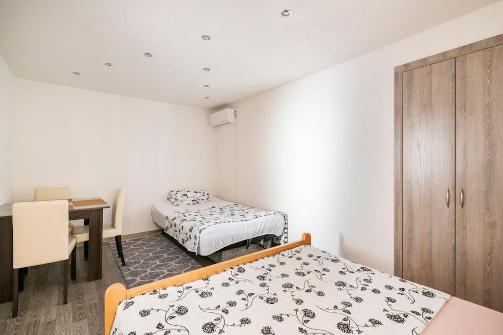 שיבניק Studio Apartment Grgic מראה חיצוני תמונה